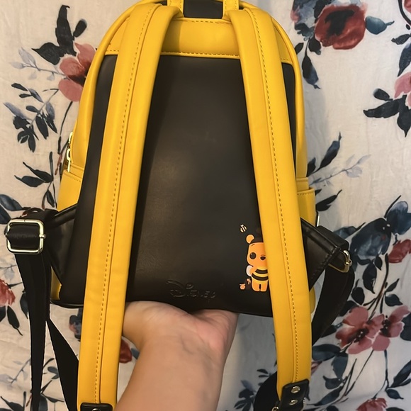 Disney - Pop! By Loungefly Pooh Bear backpack EUC - Picture 4 of 5